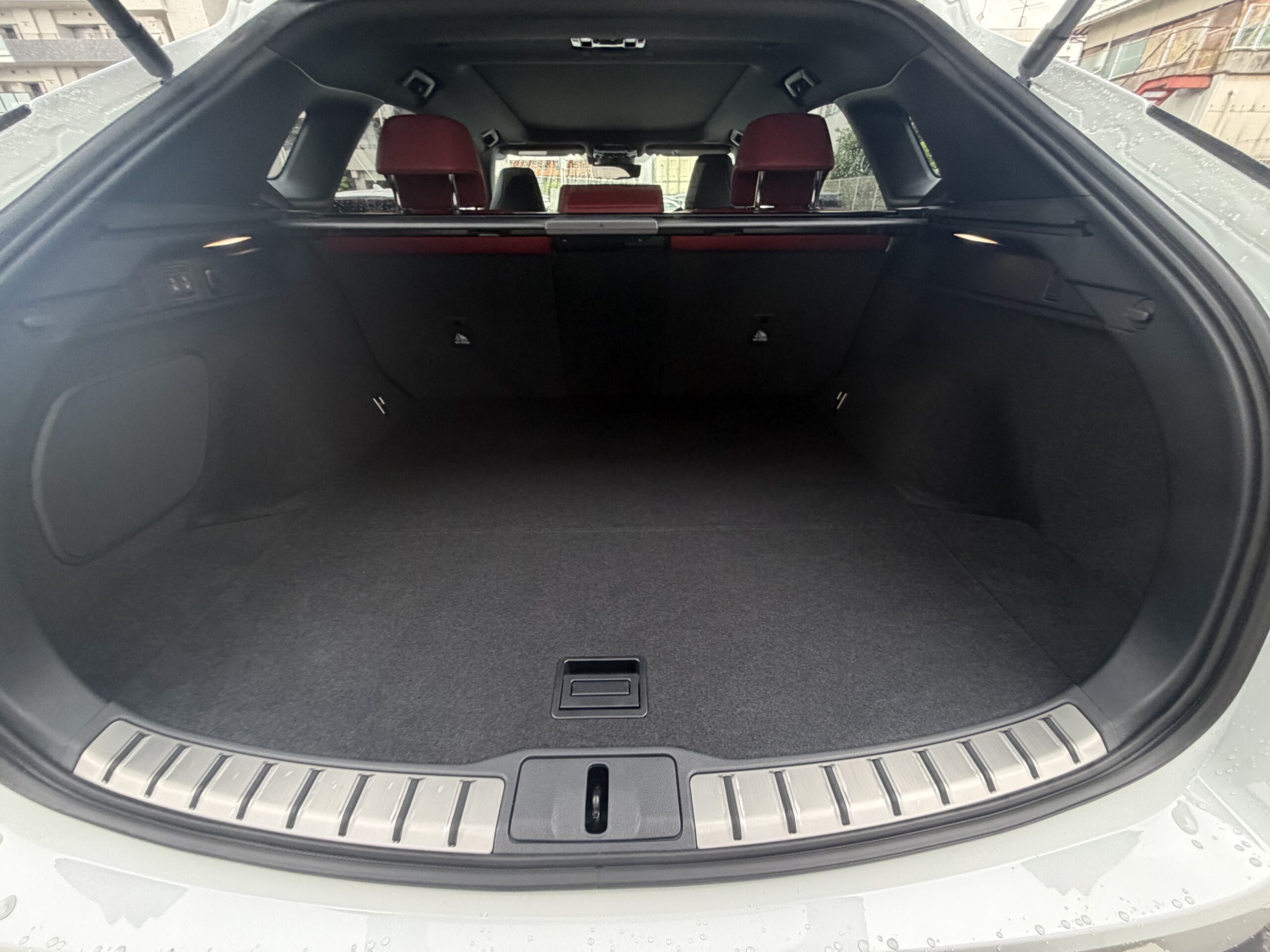 新型RX 何も敷いていない純正ラゲージ