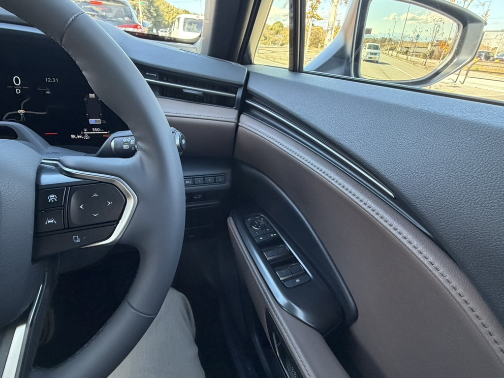 レクサスLBX ドアパネル・内装質感