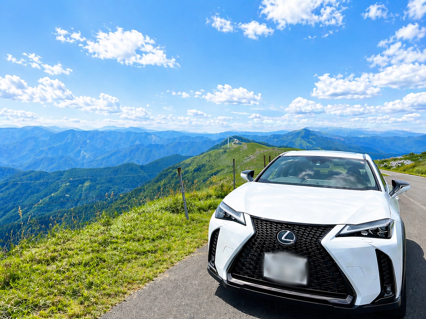 レクサスUX250h Fスポーツ フロントビュー