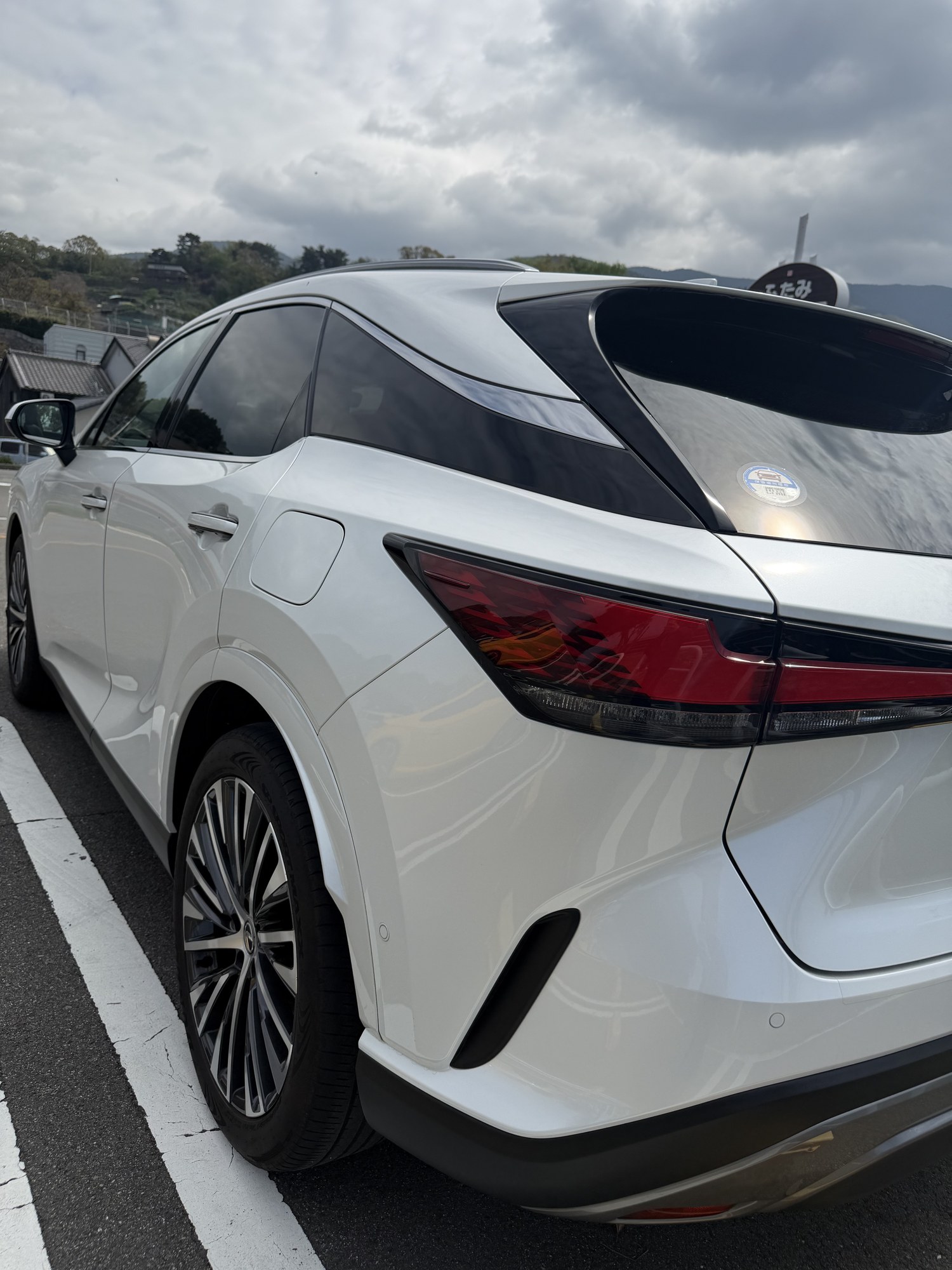 レクサス新型RX サイドビュー