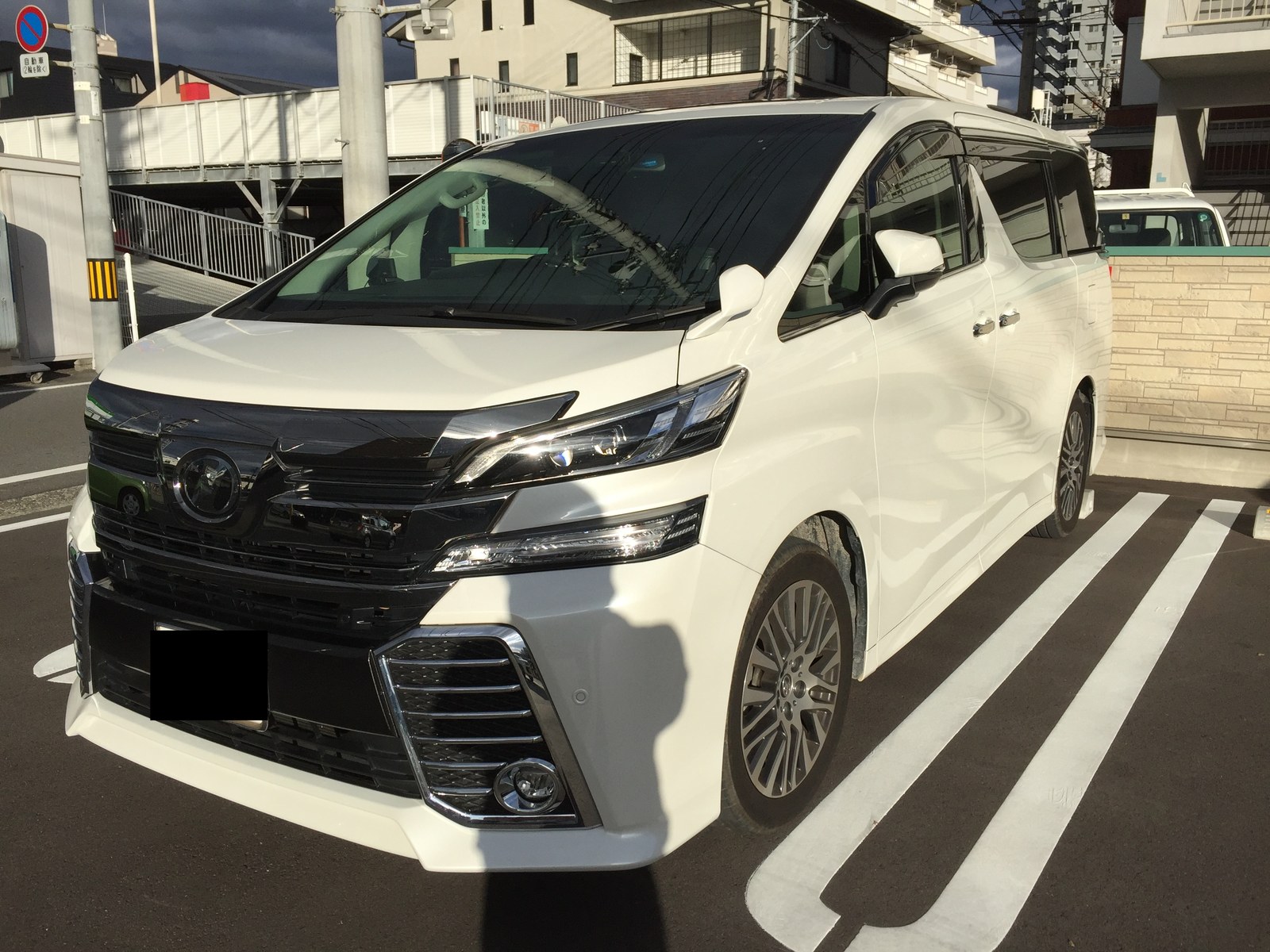 トヨタ ヴェルファイア 30系（ホワイト系・新車）