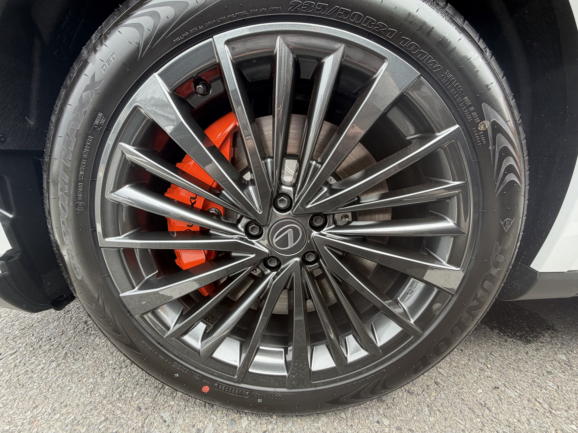 RX350 F SPORT 21インチアルミホイール（Fスポ専用オレンジキャリパー・235/50R21）