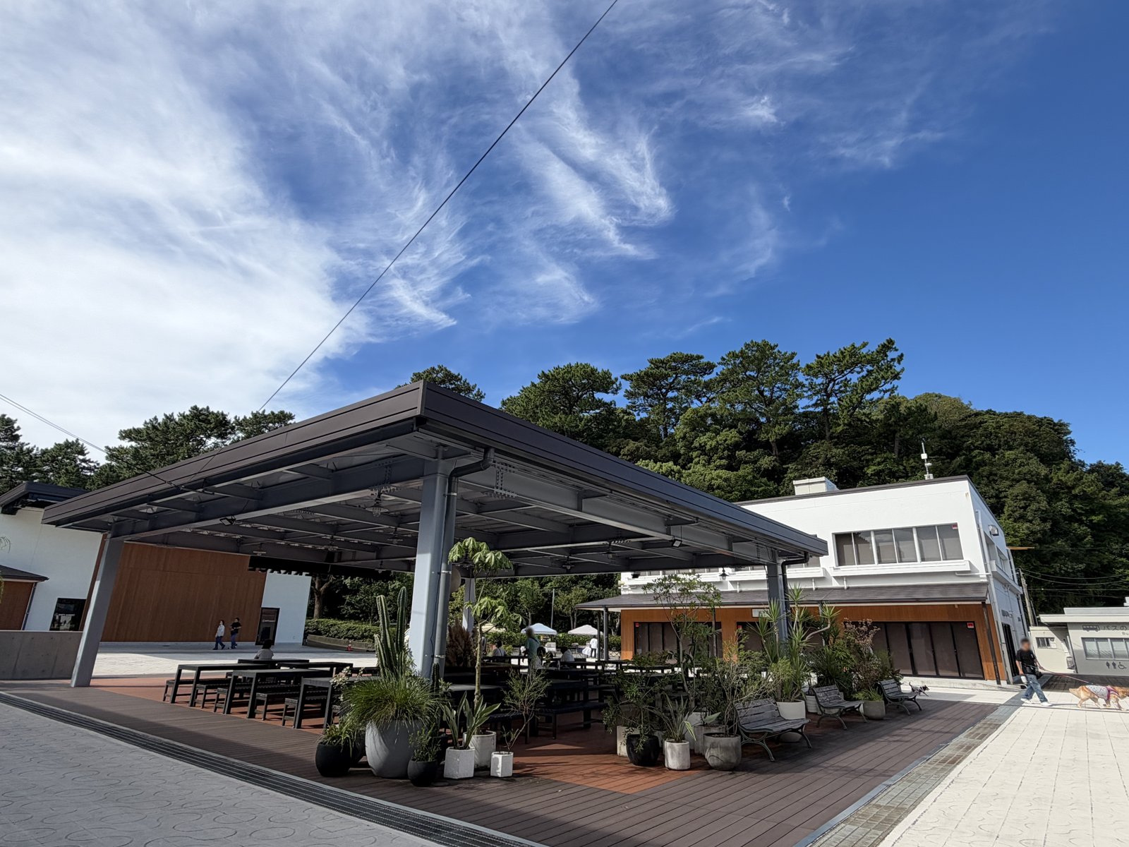 テンカフェ広場のオープンテラス席