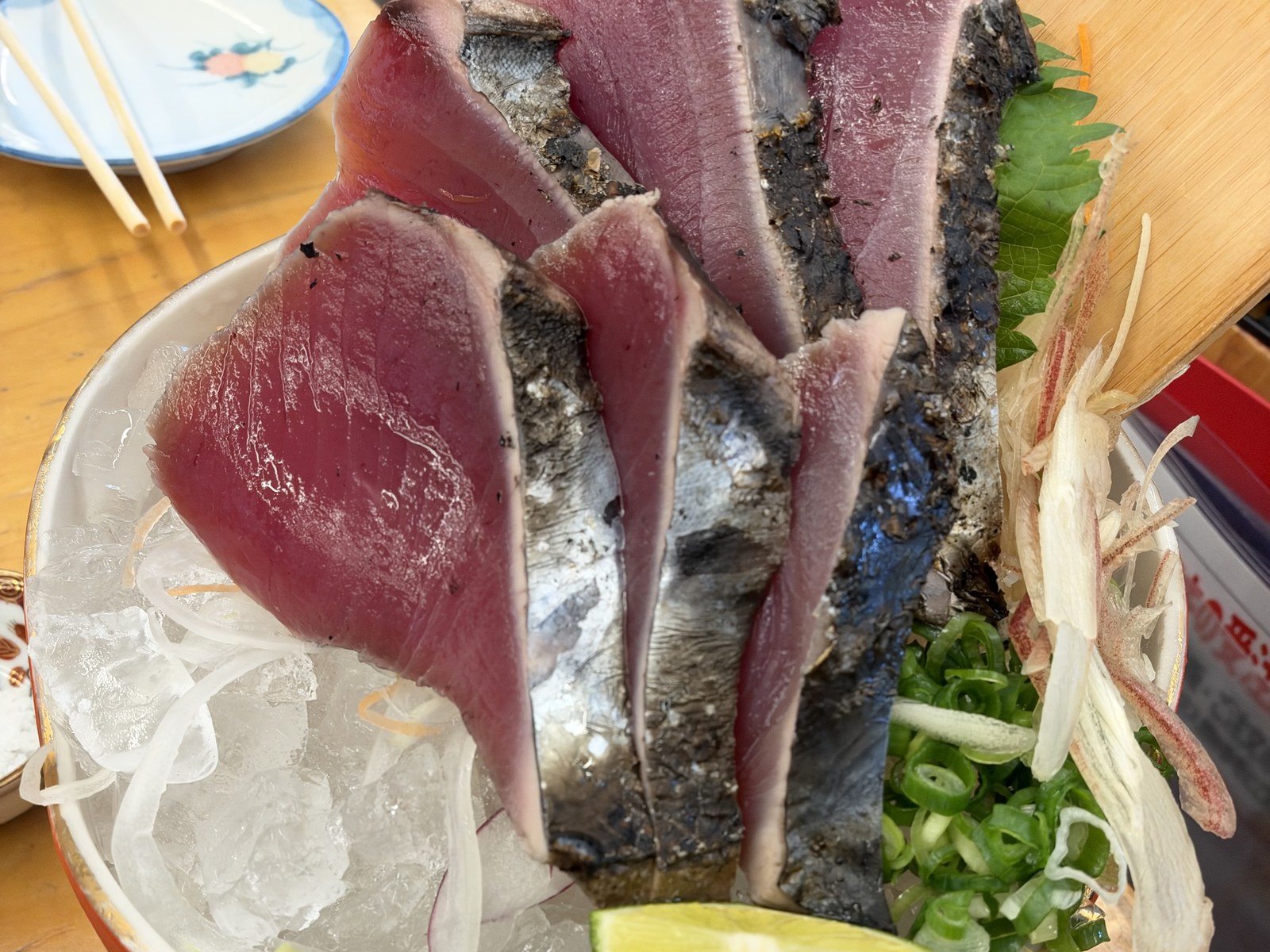 西村食堂のカツオのたたき